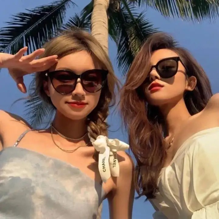 情挑玉女心